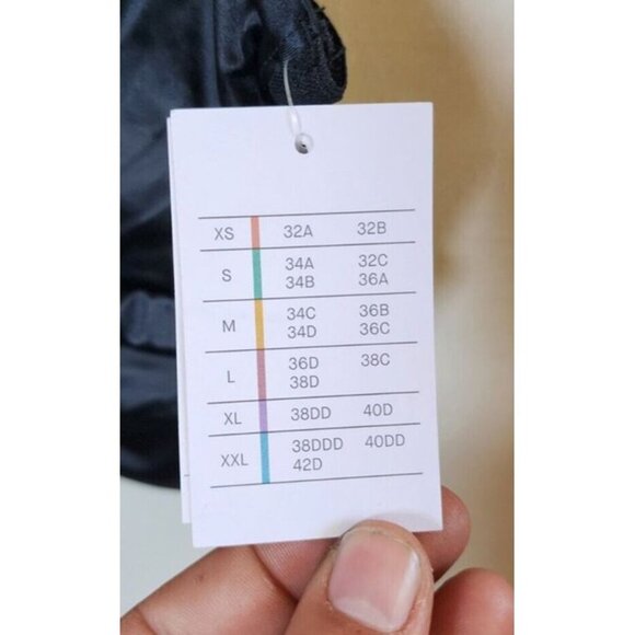 New Auden Women's Black Keyhole Front Pullover Bralette Adjustable Straps Size S - Picture 3 of 6